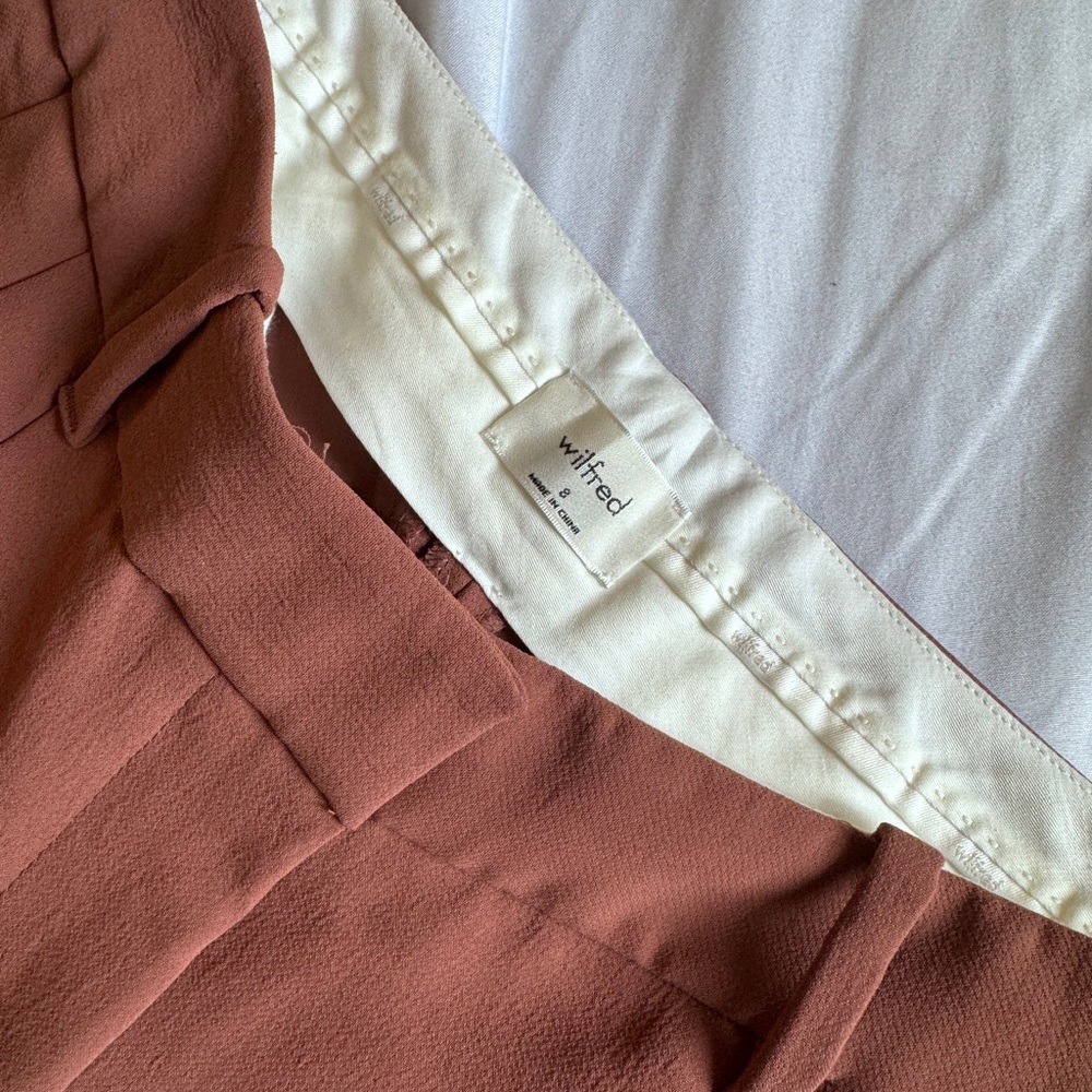 Aritzia effortless cropped pants